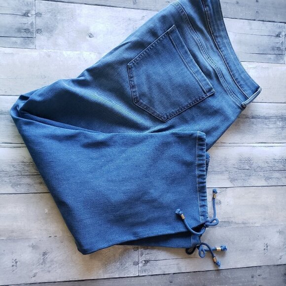 NWT - NYDJ Slim Capri Jeans with Drawcord Hem in Plus Size in Cruz – Size 24W - Picture 6 of 10